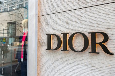 dior toronto colonnade